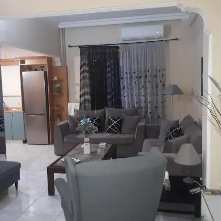 Апартаменти Modern Chania Center *