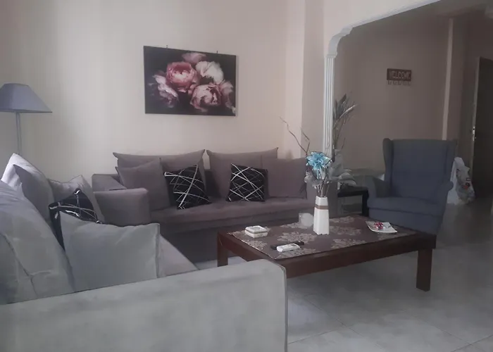 Modern Chania Center * Chania (Crete)