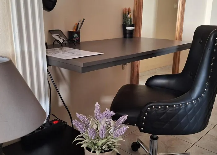 Modern Chania Center * Chania (Crete)